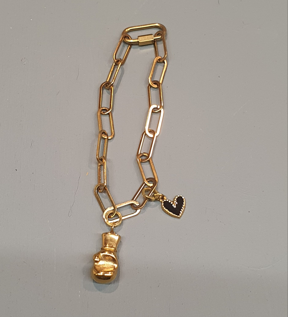 Black Heart Boxing Charm – Locked Curated Bracelet
