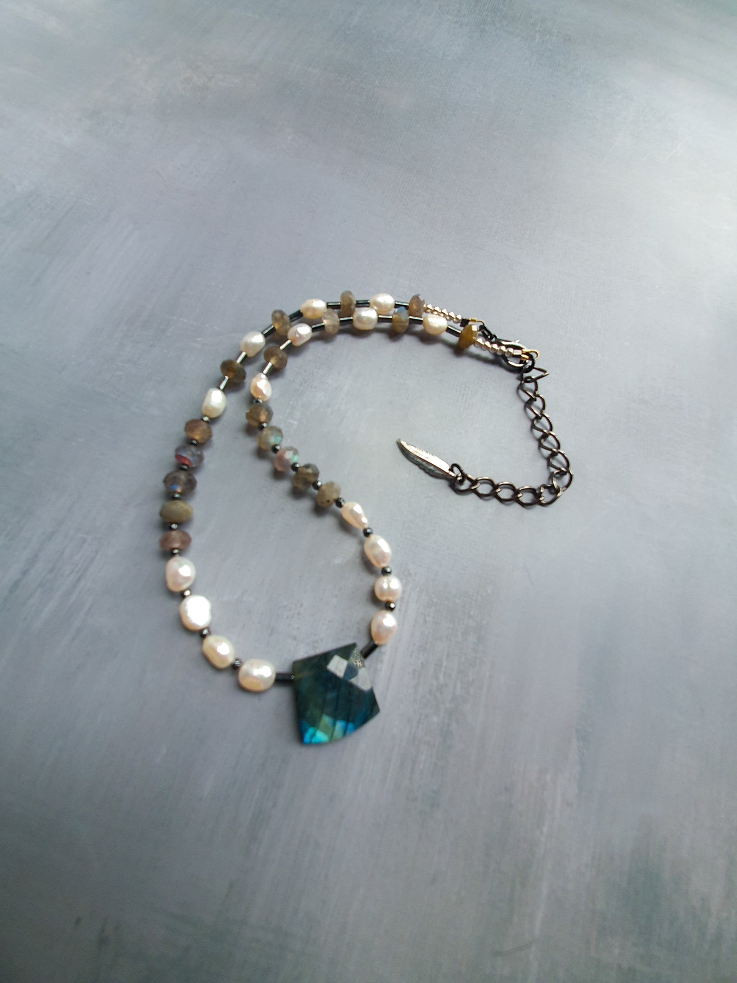 Labradorite Luxe - Tranquility Treasures Necklace