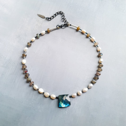 Labradorite Luxe - Tranquility Treasures Necklace