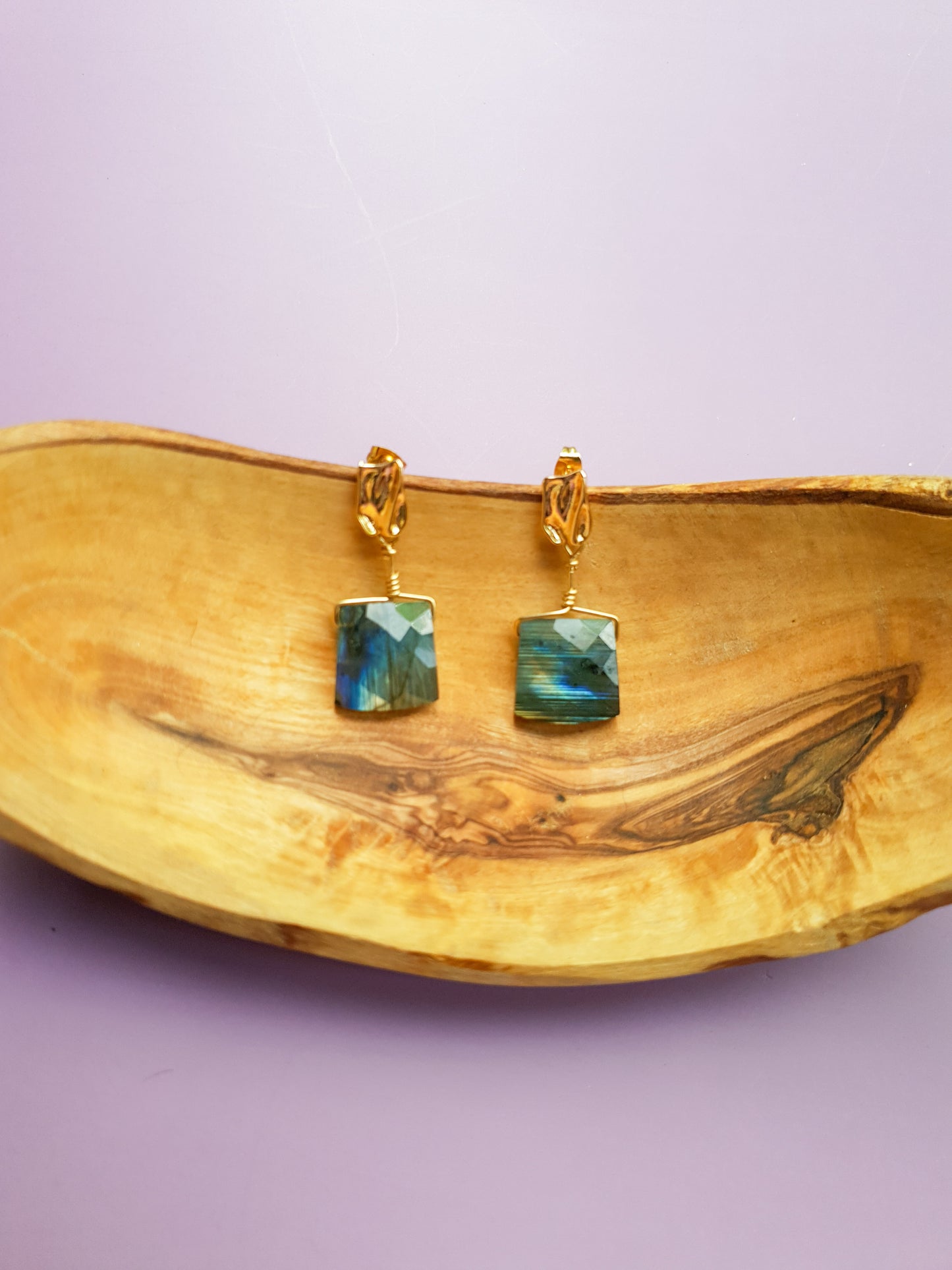 Luxe Labradorite Golden Cuboid Earrings