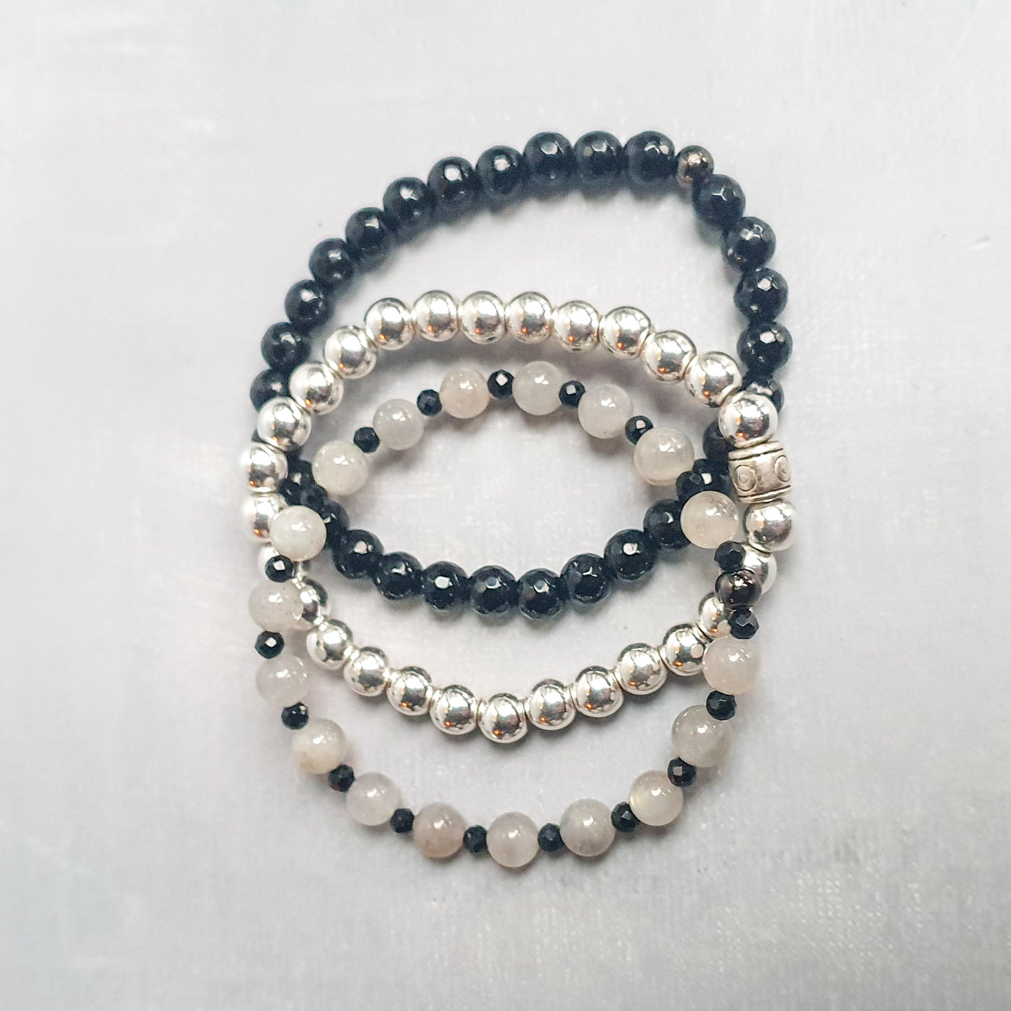 Natural Radiance Moon Noir Bracelet