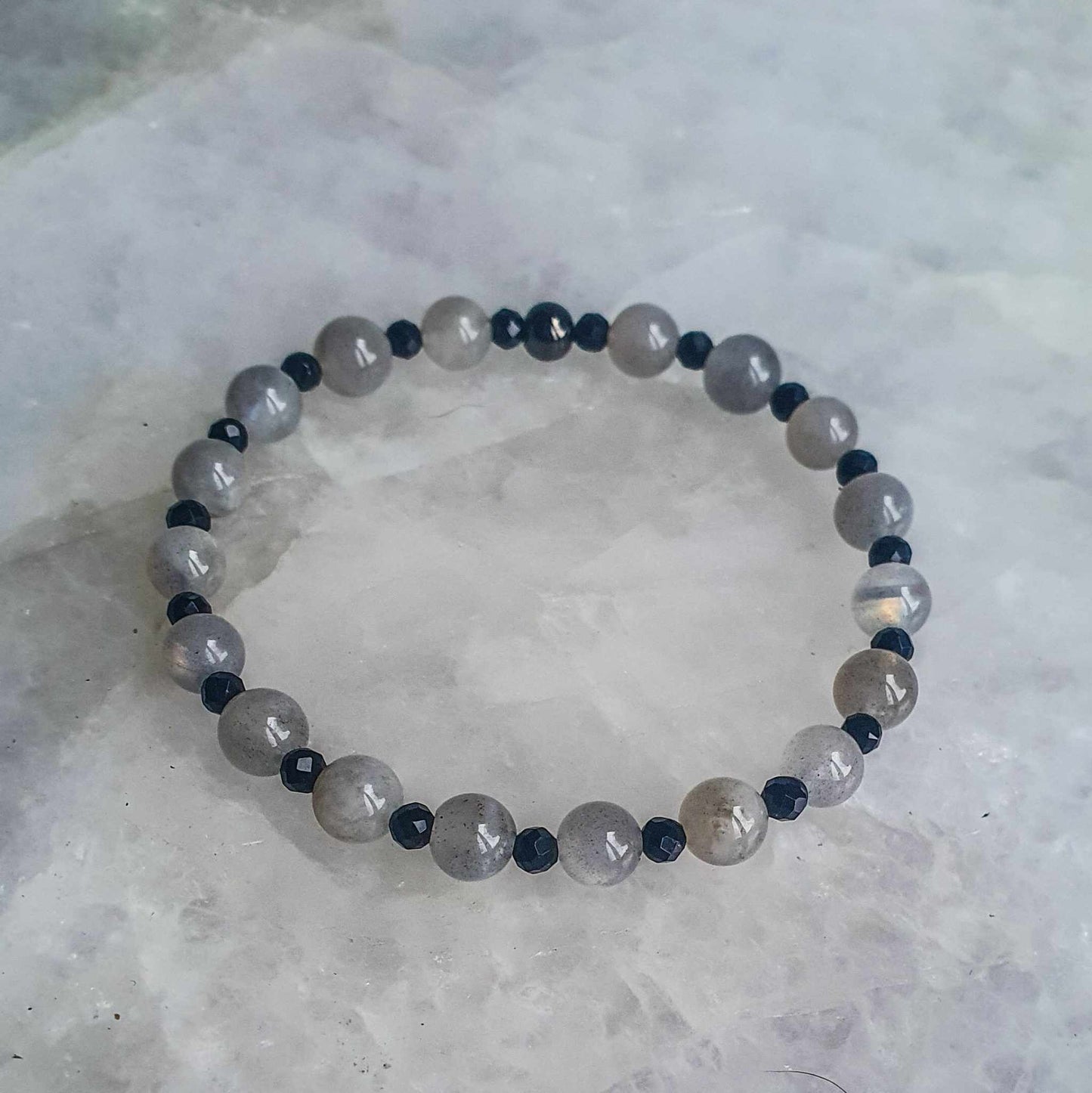 Natural Radiance Moon Noir Bracelet