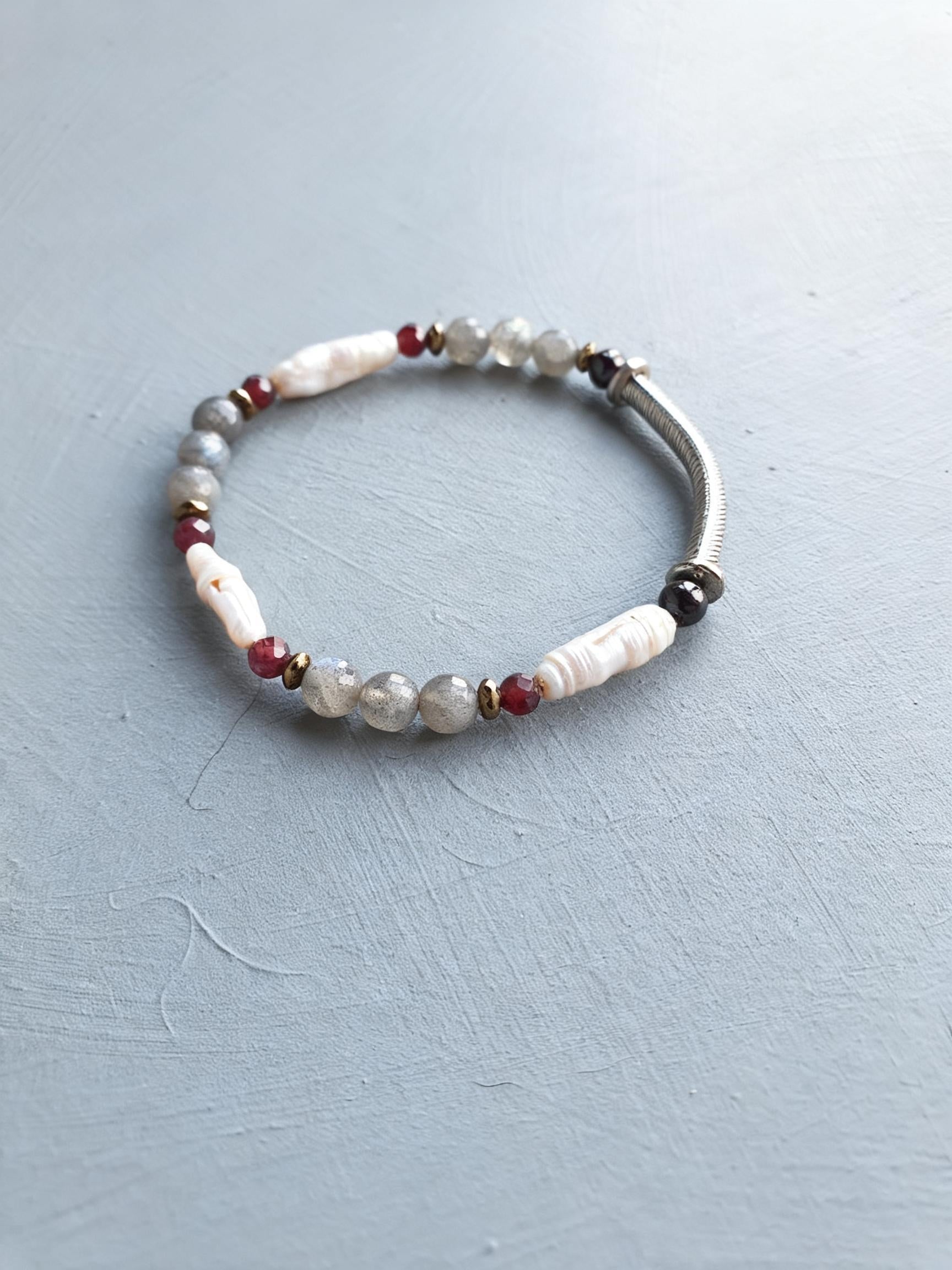 Labradorite Garnet Pyrite Freshwater Pearl with bar Beaded Stretch Bracelet