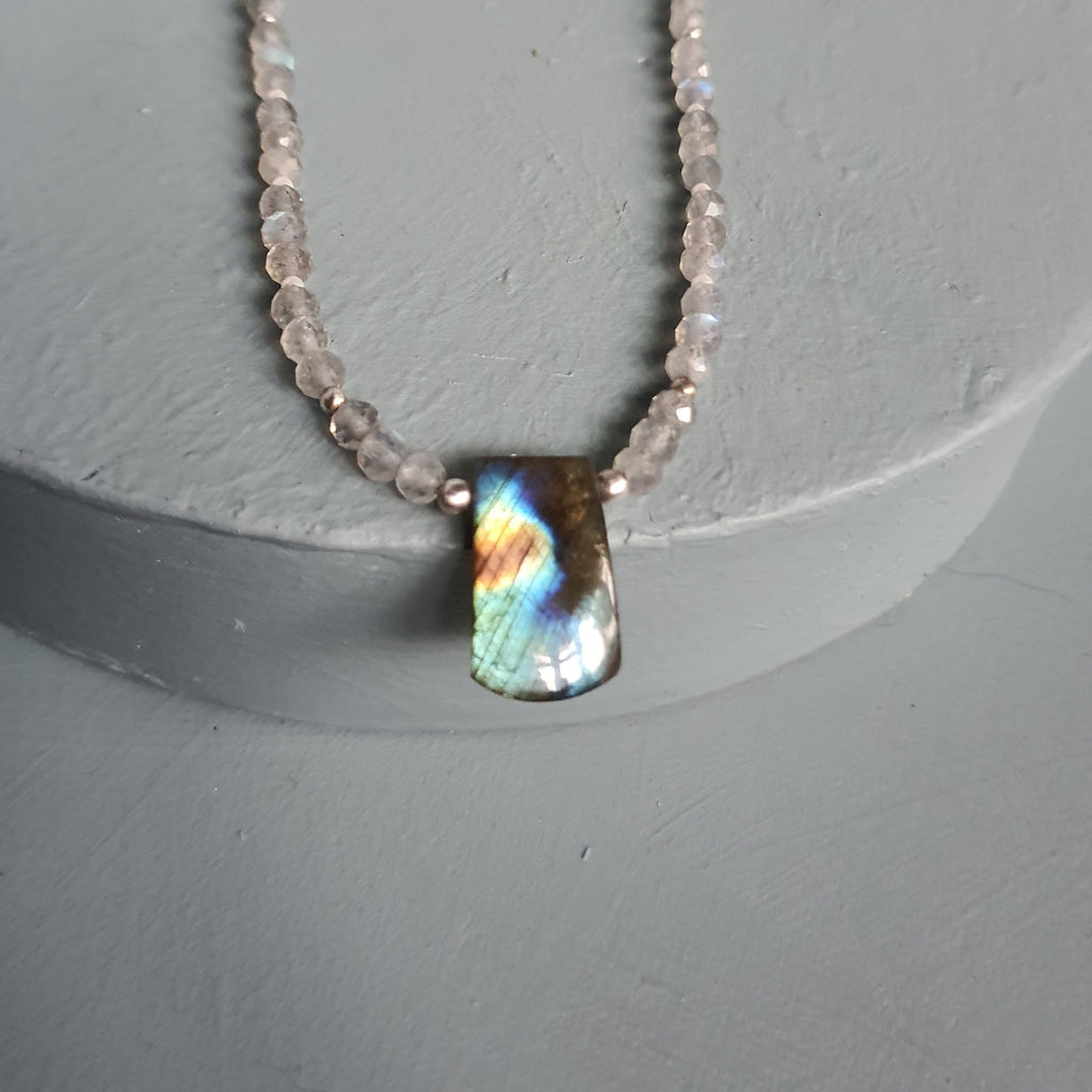 Rainbow Labradorite Centrepiece Necklace with Freshwater Pearls & Silver Accents