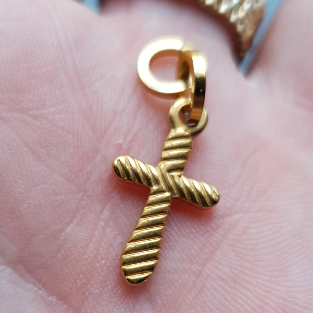 Still Cross Charm Gold