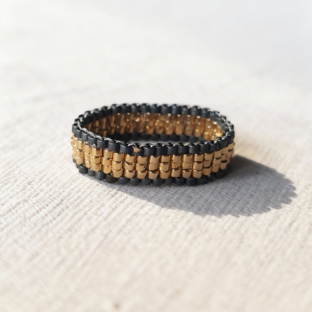 Duracoat Gold-Plated & Charcoal Beaded Ring