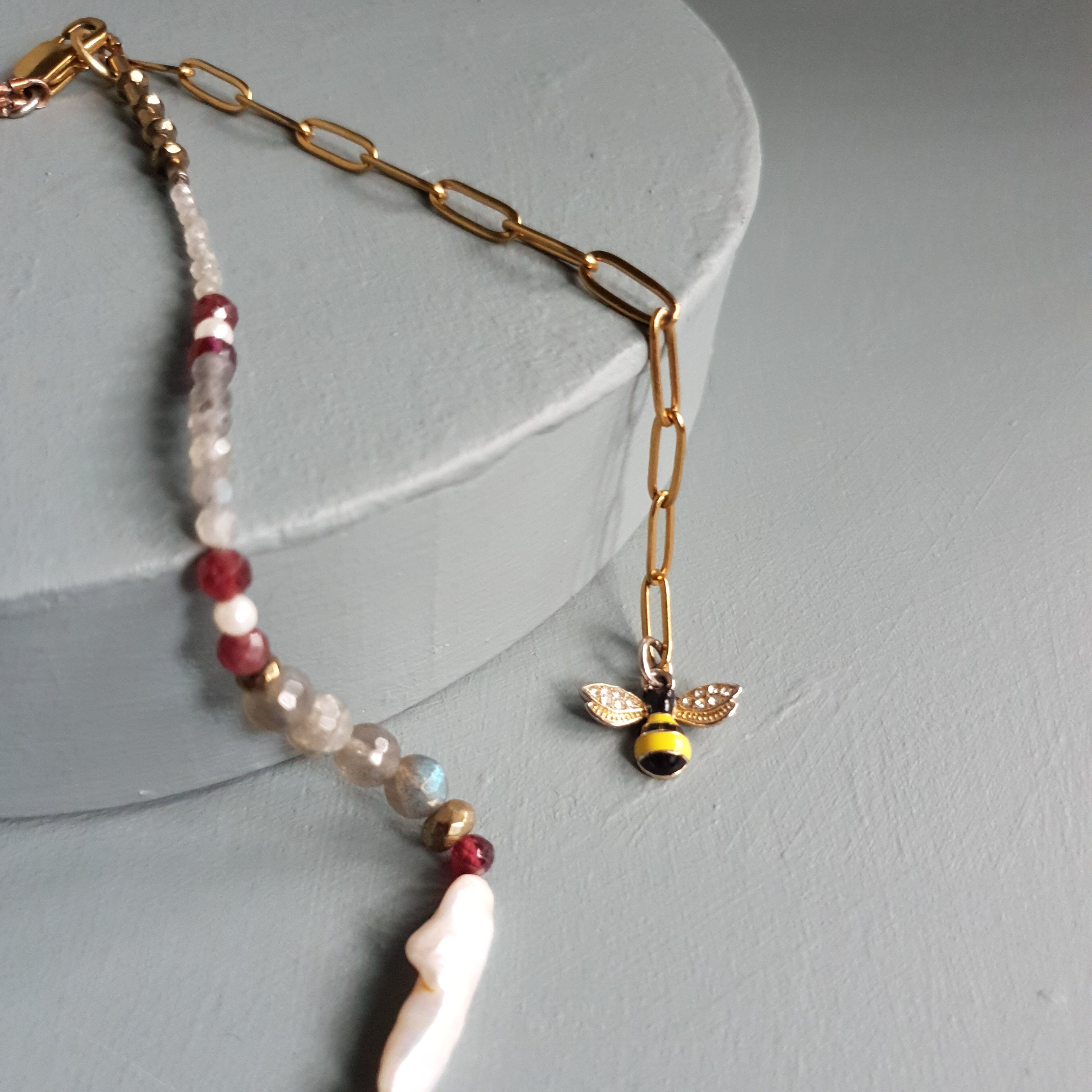 Labradorite, Garnet & Freshwater Pearl Gemstone Necklace – Extended Princess Length