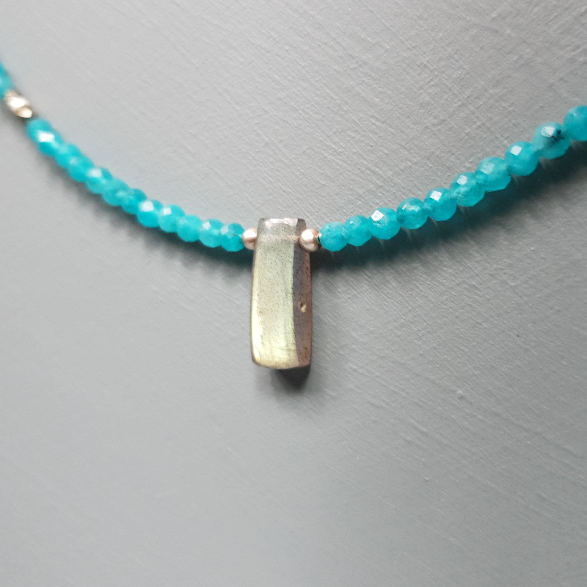 Green Flash Labradorite & Neon Apatite Collar Necklace