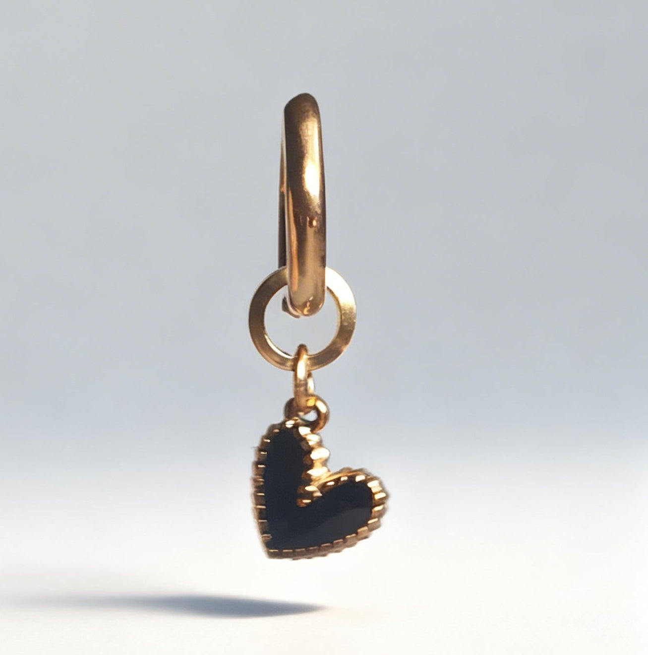 Rebel Heart Classic Hex Huggie