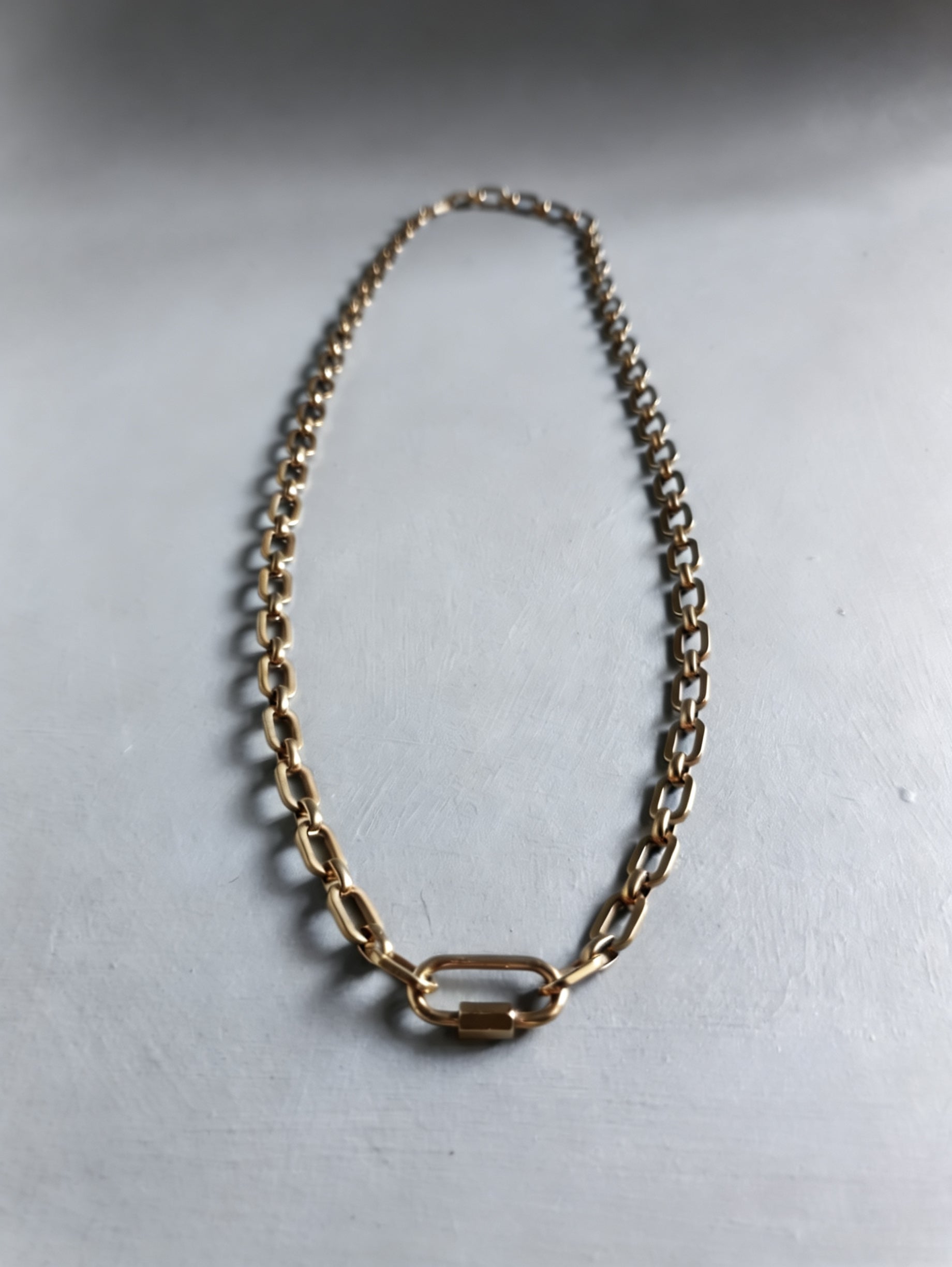 Link chain Gold Necklace with Lock
