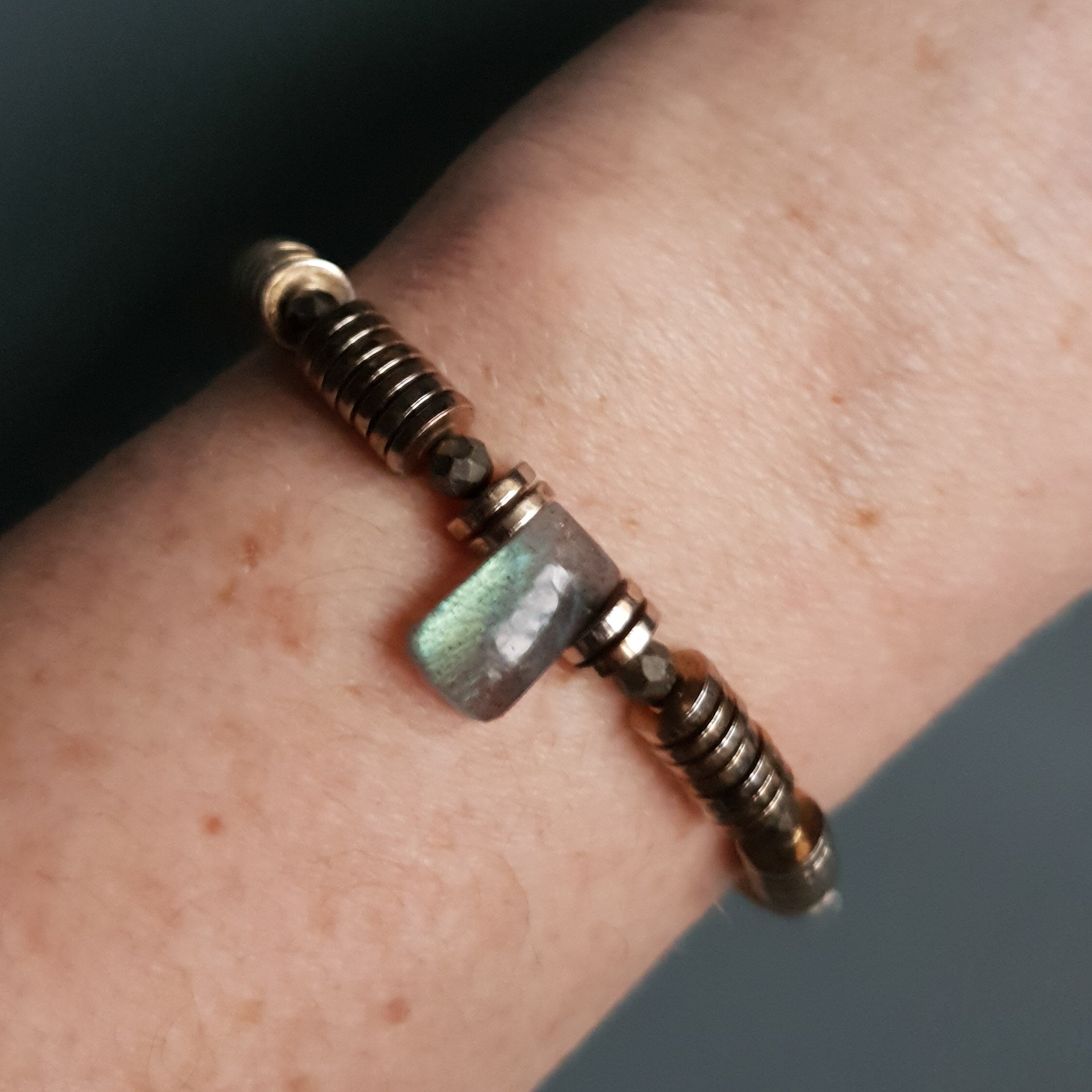 Green Flash Labradorite & Golden Hematite Stretch Bracelet