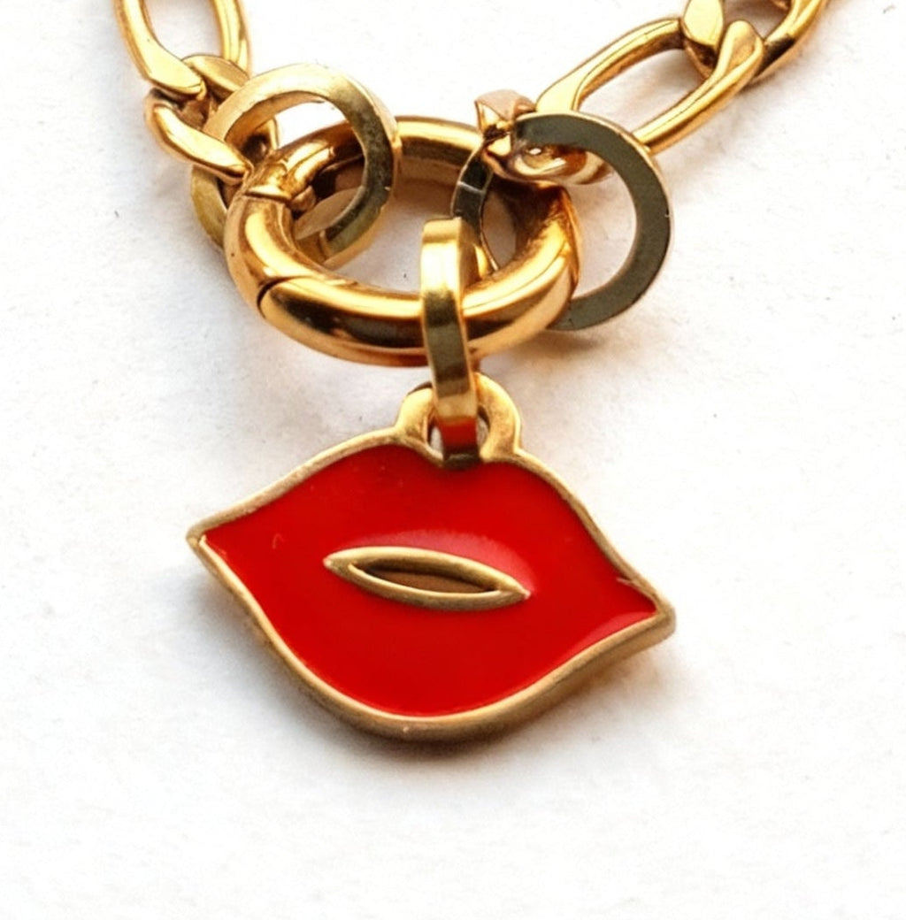Scarlet Kiss Lip Charm