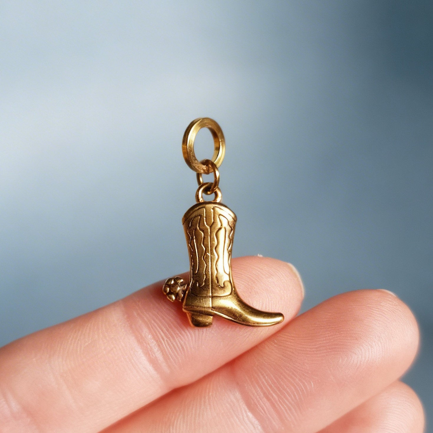 Icon Boot Charm Gold