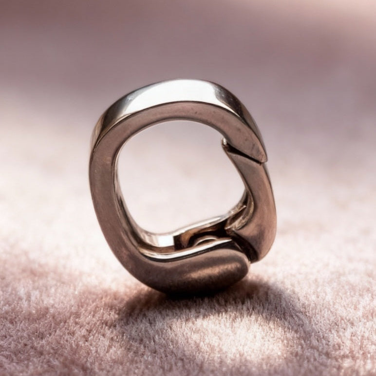 Square-Oval Mini Lock