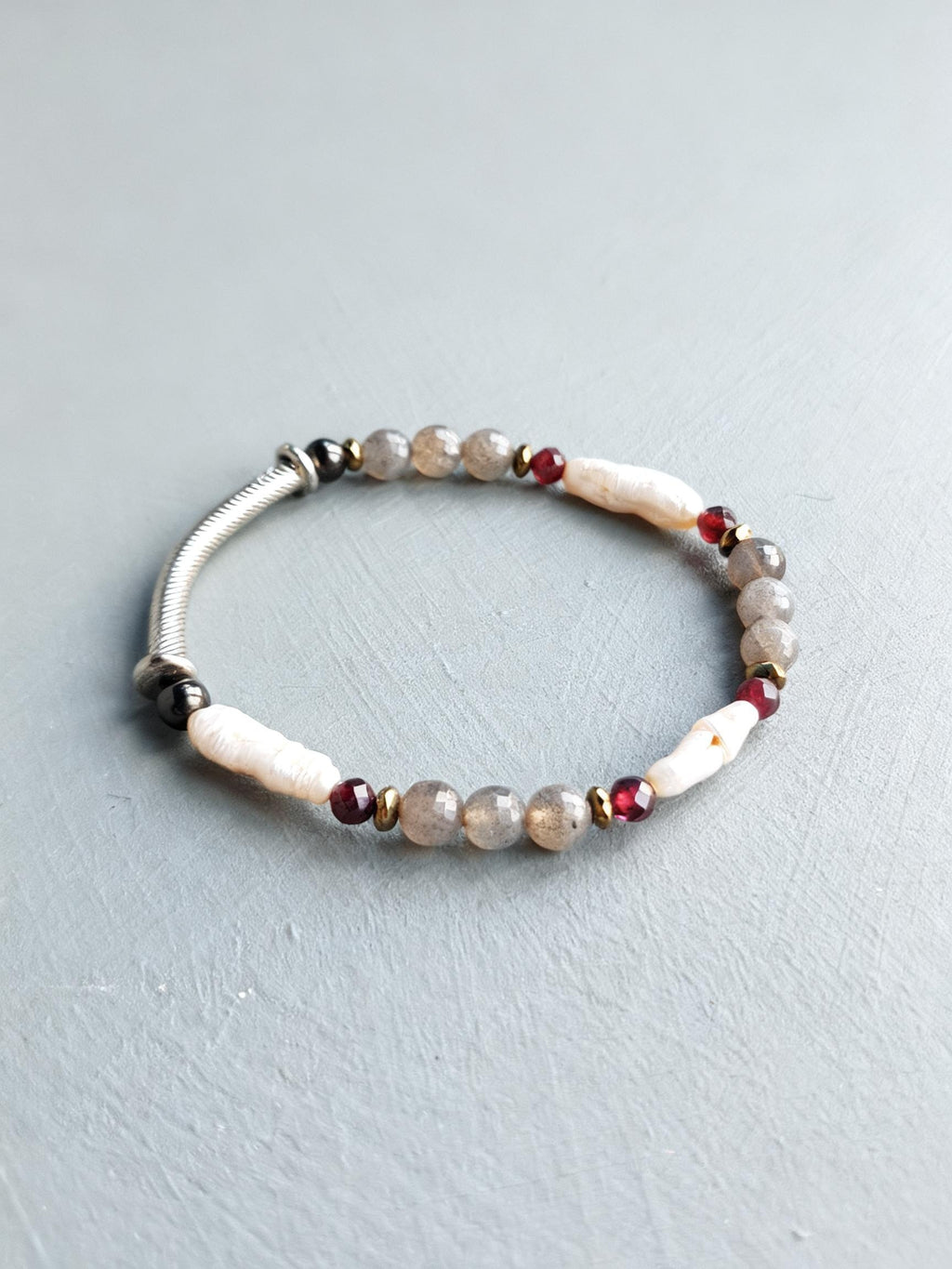 Labradorite Garnet Pyrite Freshwater Pearl with bar Beaded Stretch Bracelet