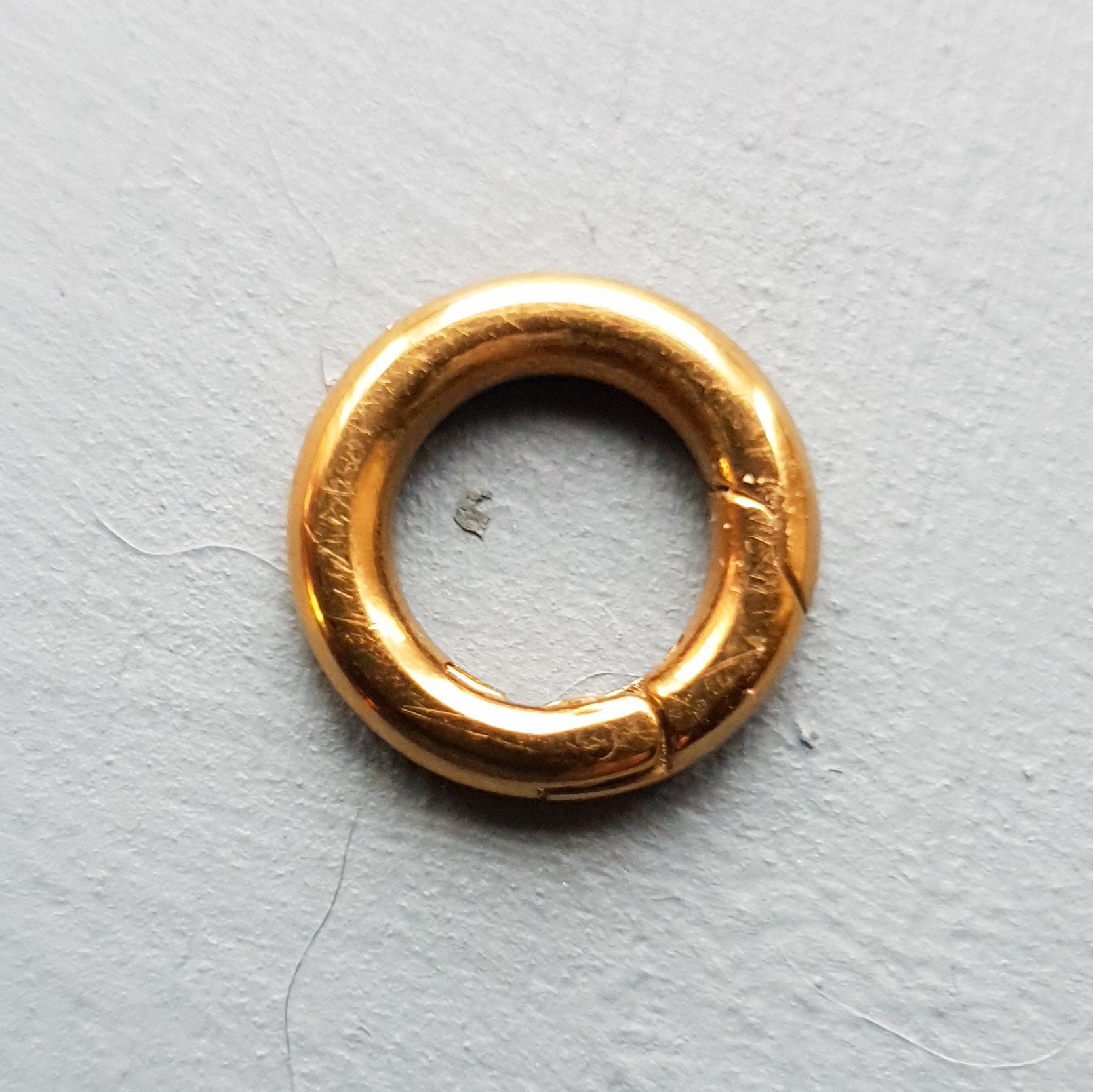 Gold Freedom Round Mini Lock