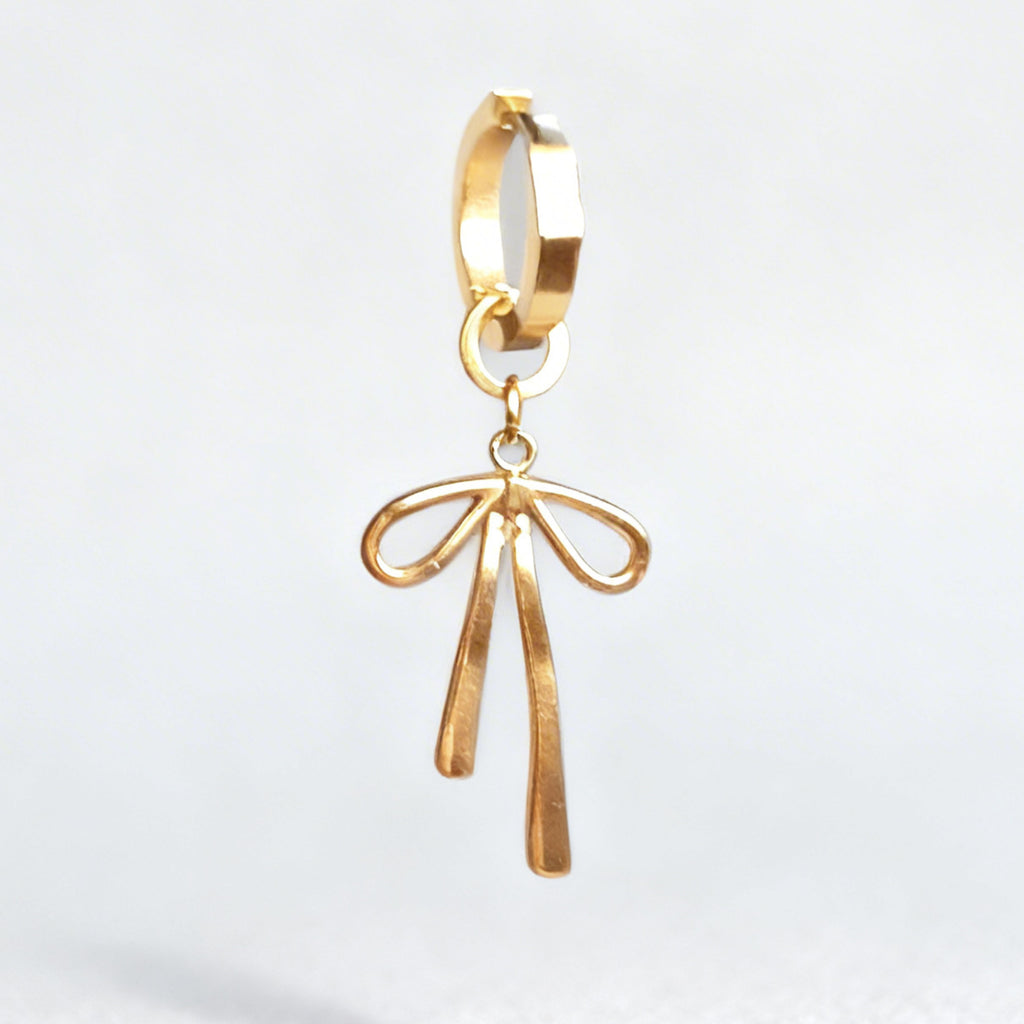 Statement Gold Bow Statement Hex Huggy