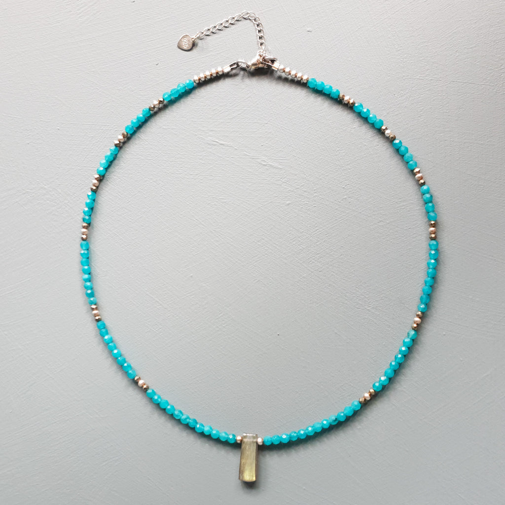 Green Flash Labradorite & Neon Apatite Collar Necklace