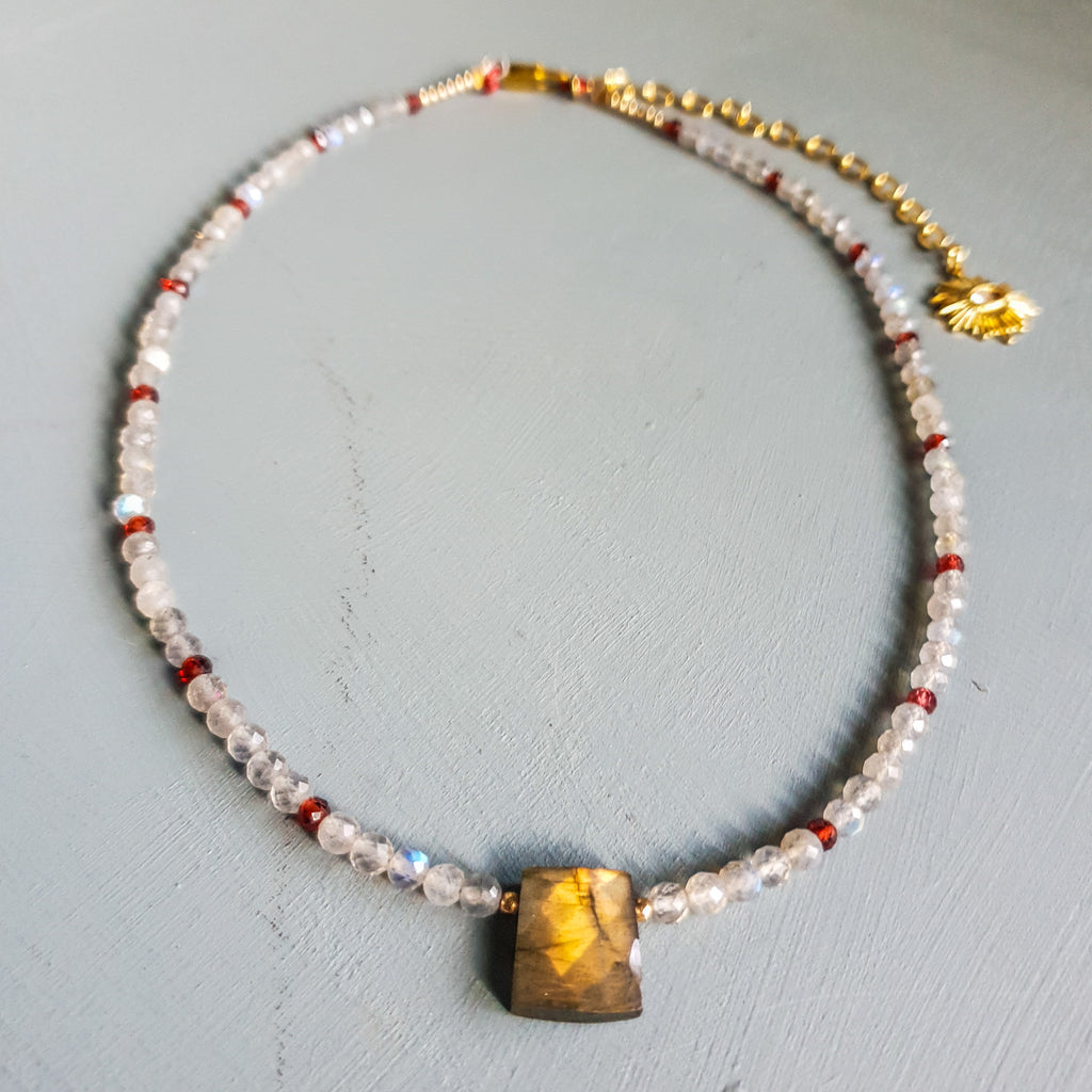Golden Flash Labradorite Centrepiece Necklace with Labradorite, Garnet & Evil Eye Charm